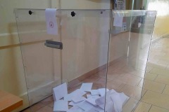 3e505540-cbed-4e1e-b0d5-acf1569efb61